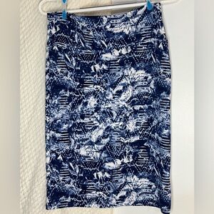 LulaRoe pencil skirt.